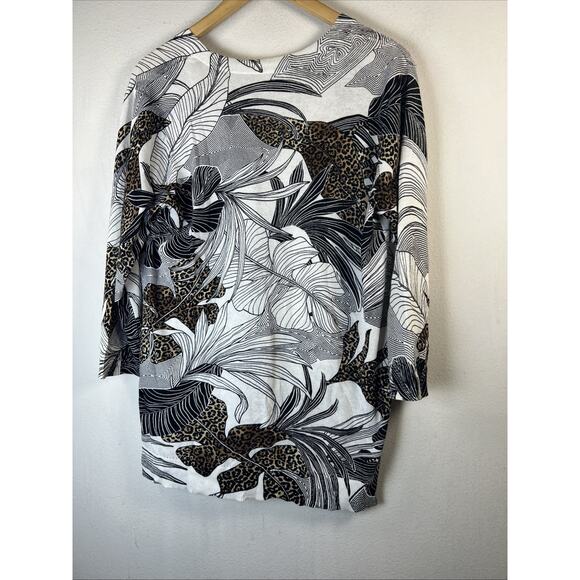 Chico's 2 large chicos Cardigan sweater Animal White Black Brown cheetah Open - Picture 9 of 10